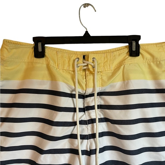 GAP Men’s Yellow Navy Blue Striped Swim Trunks Drawstring Mesh Lined Shorts Lrg - Picture 11 of 13